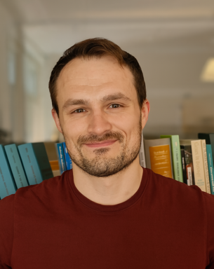 Porträttfoto av Nolan James Rappa