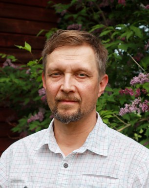 Porträttfoto av Jani Ahonen