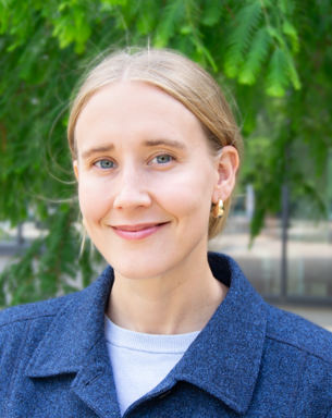 Porträttfoto av Kornelia Johansson