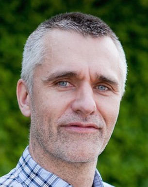 Portrait photo of Jens Fölster